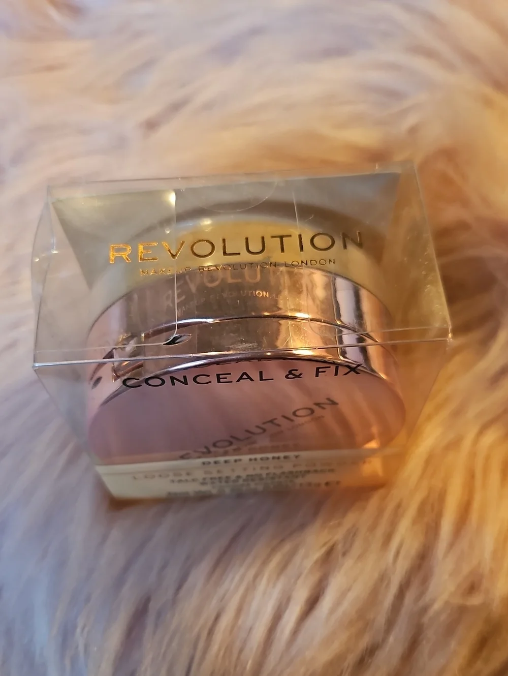 🆕️Makeup Revolution Loose Setting Powder - Deep Honey